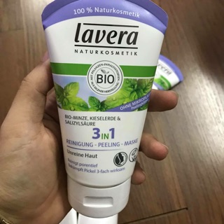 Sữa rửa mặt hữu cơ lavera