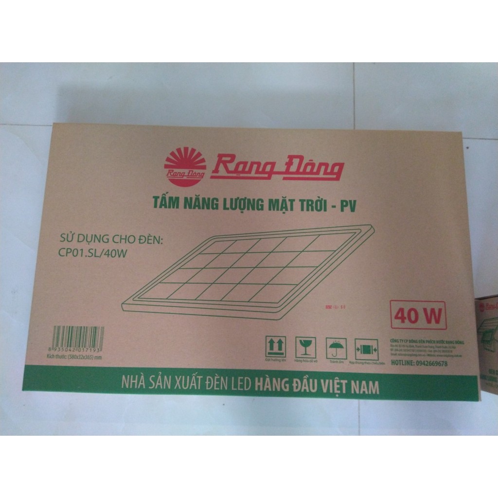 [Rạng Đông] Đèn LED Chiếu Pha Năng Lượng Mặt Trời Rạng Đông CP01SL/40W Màu Trắng, Bảo Hành 3 Năm - Hàng Chính Hãng