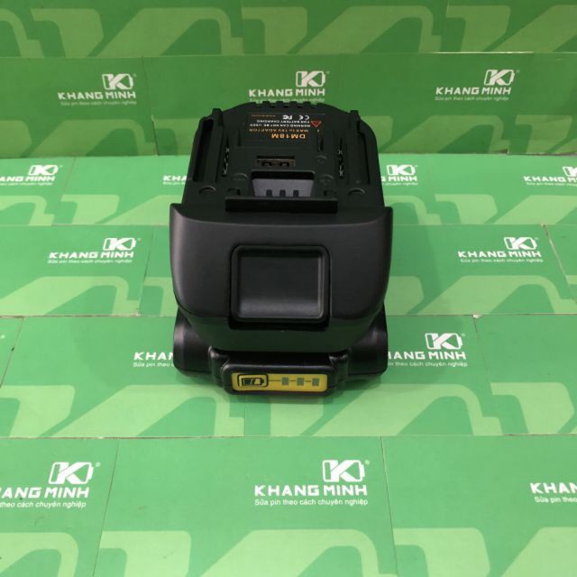 Đế chuyển pin Milwaukee và Dewalt sang Makita 14.4v - 18v, cổng sạc 5V