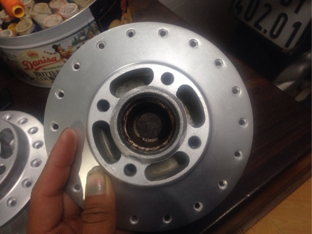 Đùm Viva 2 đĩa zin tháo xe Suzuki Viva