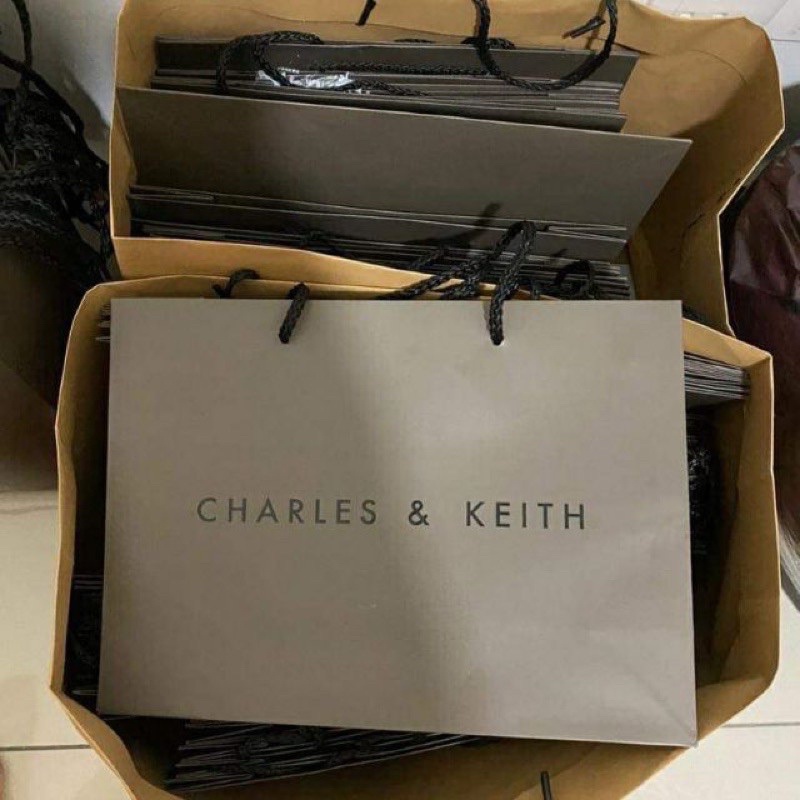 Hộp và Túi Giấy Cnk và Pe-dro đựng túi xách ví loại chuẩn