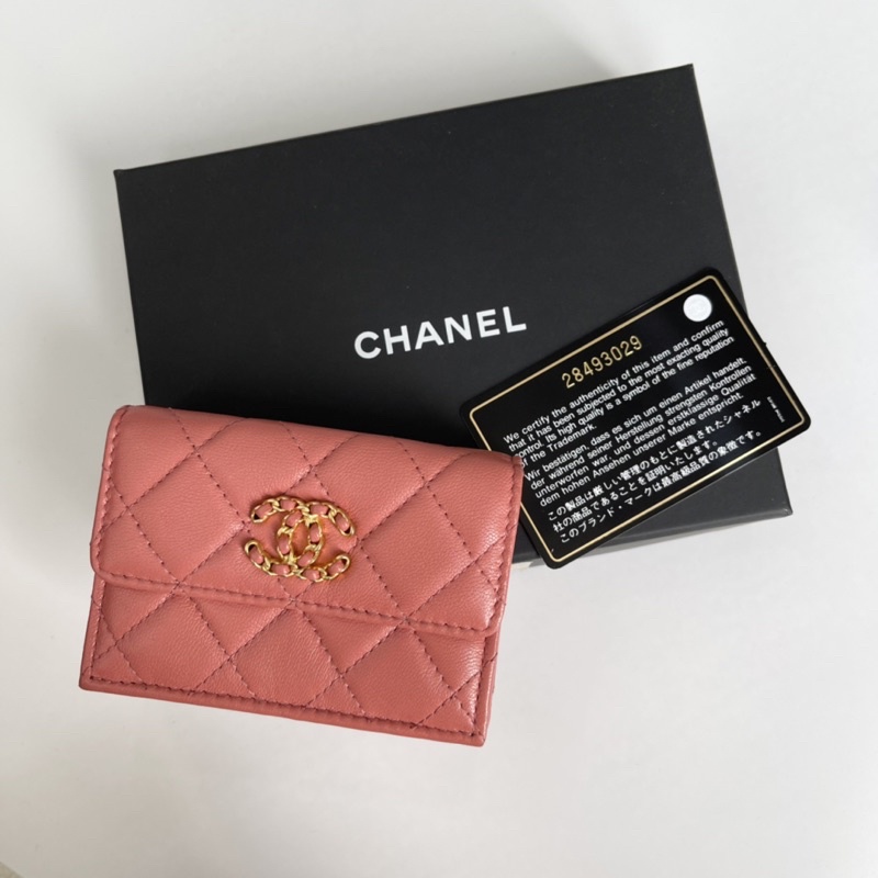 Ví gập 3 Chanel C19