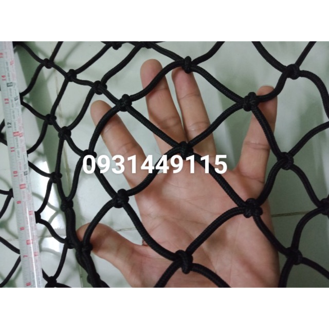 Lưới chắn cầu thang màu đen 4mm mắt 10cm x 10cm