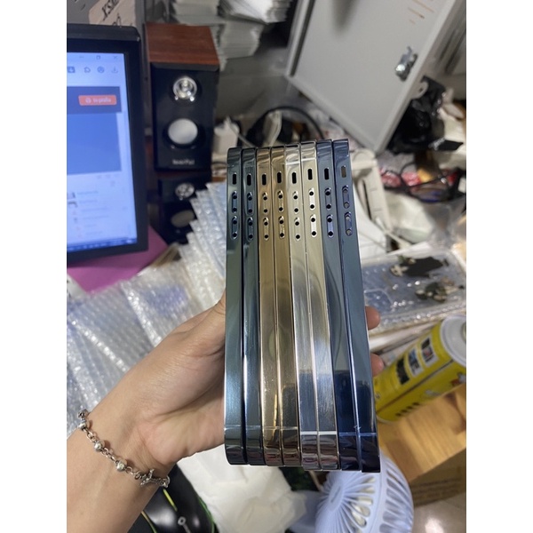 Vỏ độ x độ 13pro, xr độ 13pro, xs, xsmax độ 13promax, 11 độ 13pro,11pro/11promax độ 13promax full phím kèm flash