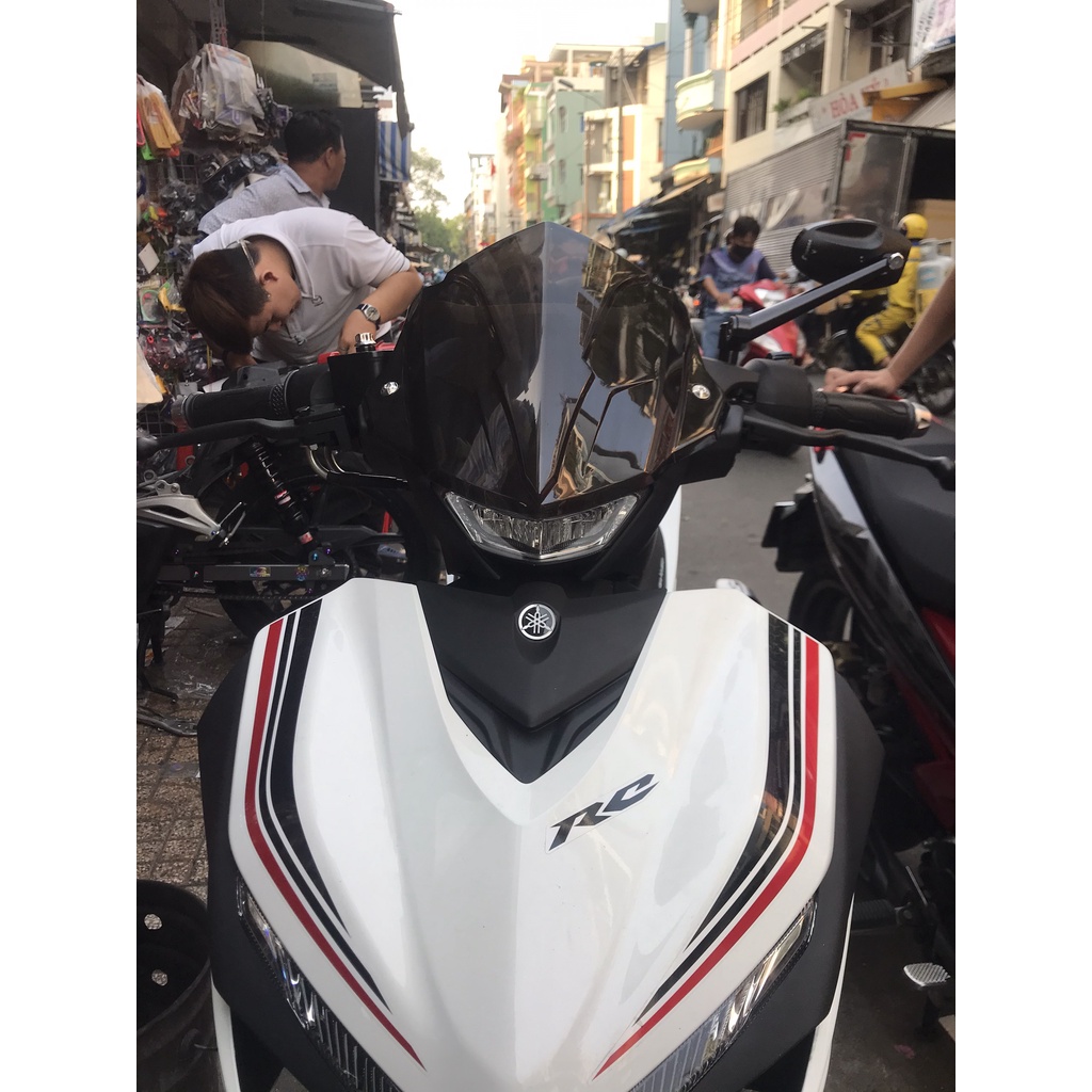 Mão ốp đầu đèn yamaha Exciter 155vva phụ tùng xe Trâm Hoàng