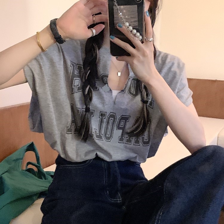 Áo croptop sát nách dáng rộng cổ chữ V in họa tiết chữ thời trang mùa hè 3 màu sắc tùy chọn dành cho nữ | BigBuy360 - bigbuy360.vn
