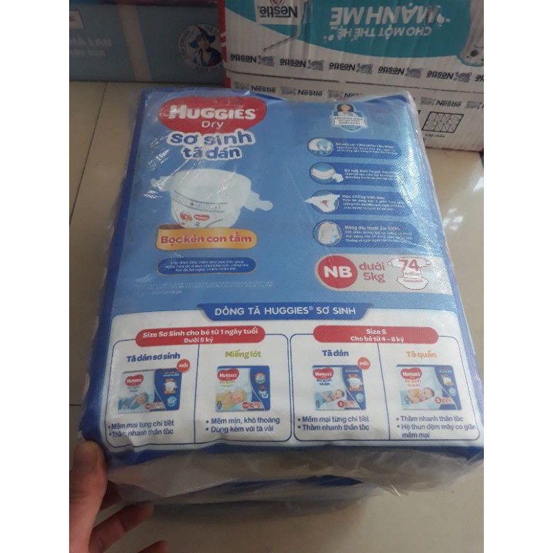 Bỉm - Tã dán sơ sinh Huggies size NB - 74 miếng (Cho bé dưới 5kg)