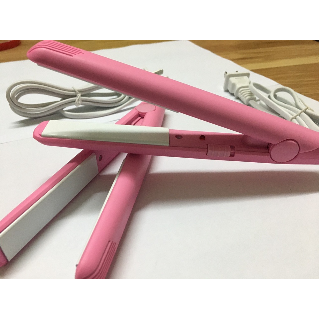 Máy Là Tóc Mini Nova Hình Hello Kitty Máy Duỗi Uốn Tóc Nhỏ Gọn Tiện Lợi