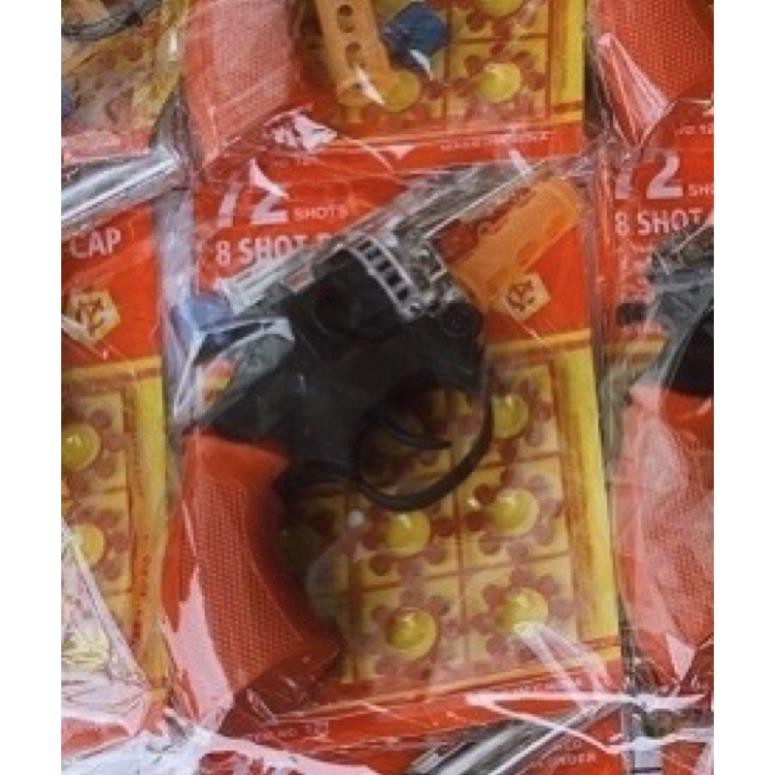 1 bộ đồ chơi trẻ thơ