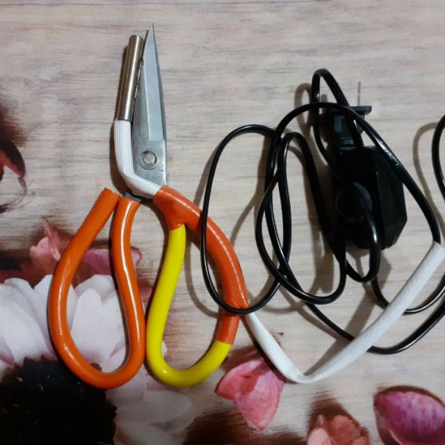 Kéo cắt nhiệt