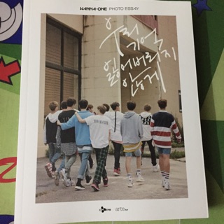 PHOTO BOOK PHOTO ESAY WANNA ONE