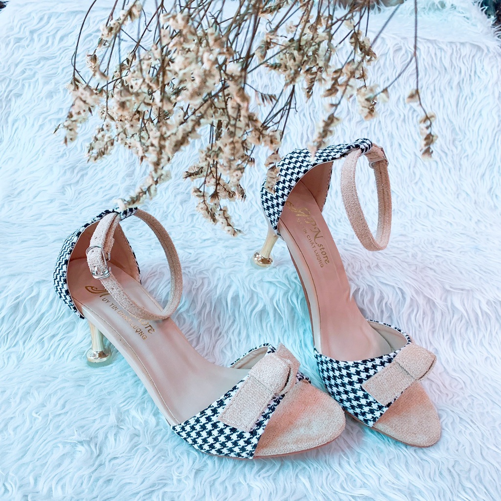 Giày cao gót nhọn 7p quai bản chéo caro kết nơ nữ tính - SD09