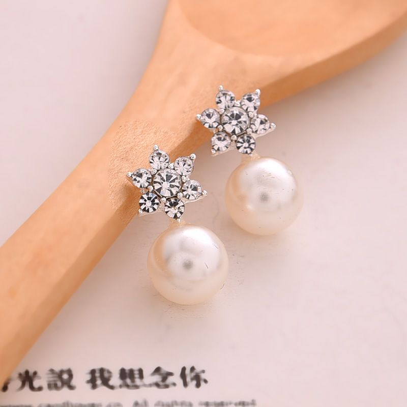 Khuyên tai nơ kết ngọc trai nhân tạo kiểu dáng đơn giản