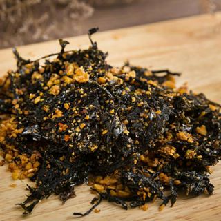 Rong biển cháy tỏi 200gr hủ