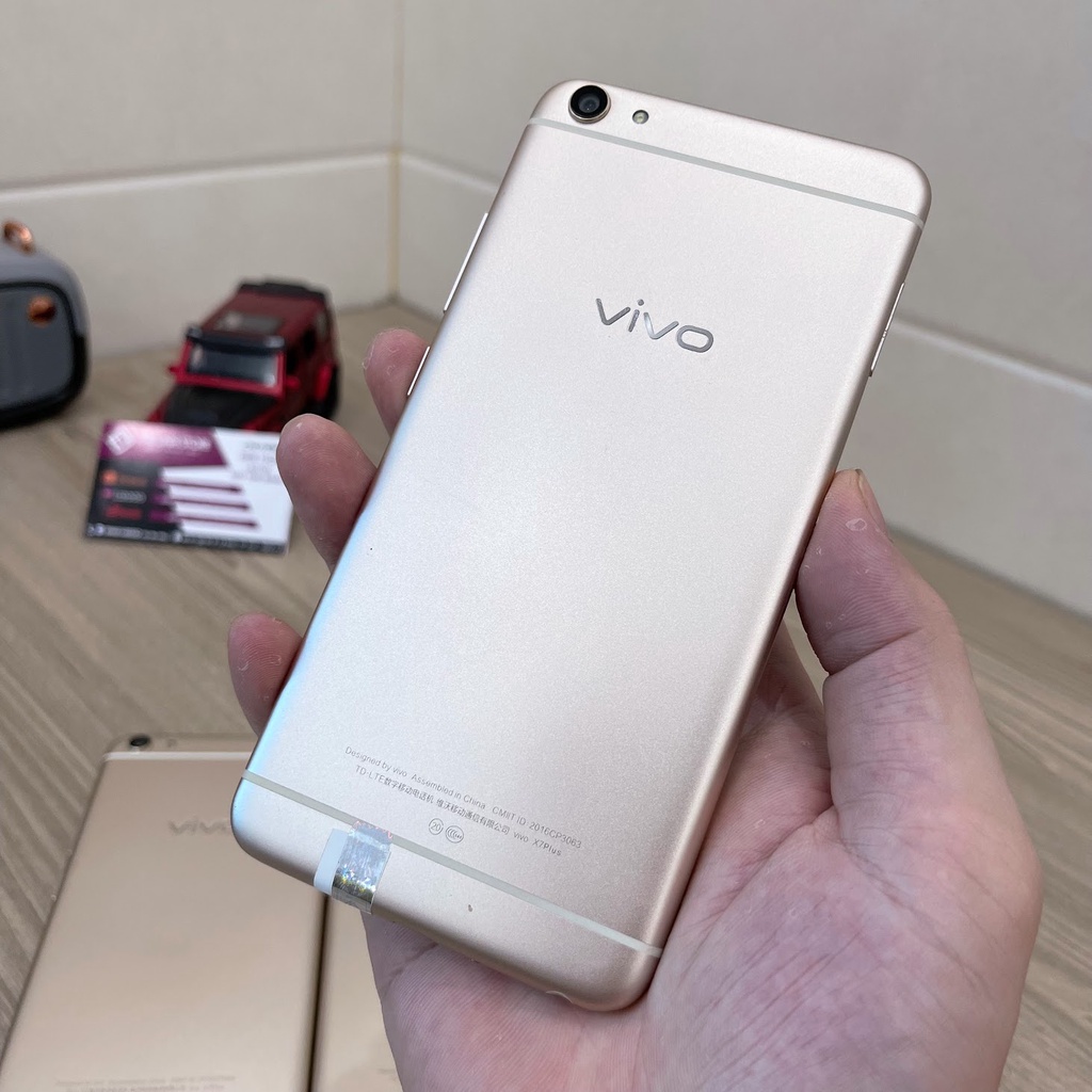 Điện thoại Vivo X7 Plus màn 5.7 inch - Snap 652 ram 4G 64G