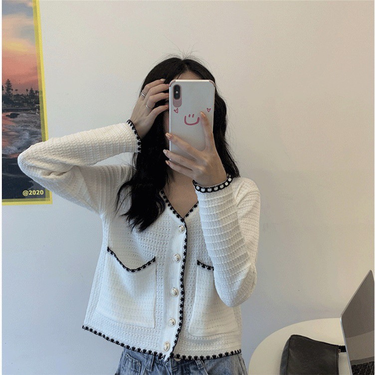 Áo Cardigan Dài Tay Cổ V Vải Dệt Kim Dáng Croptop 2 Màu Đen, Trắng Phong Cách Thời Trang Hàn Quốc Ulzzang | BigBuy360 - bigbuy360.vn