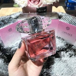 Nước hoa nữ bright crystal của hãng versace