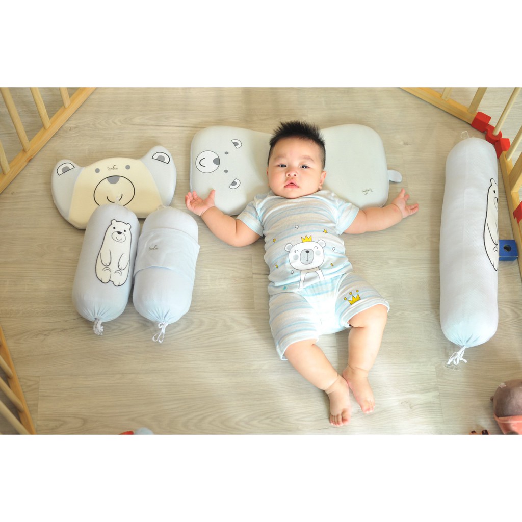 Gối ôm Little Love cho bé vỏ Modal thêu hình gấu, hình cáo