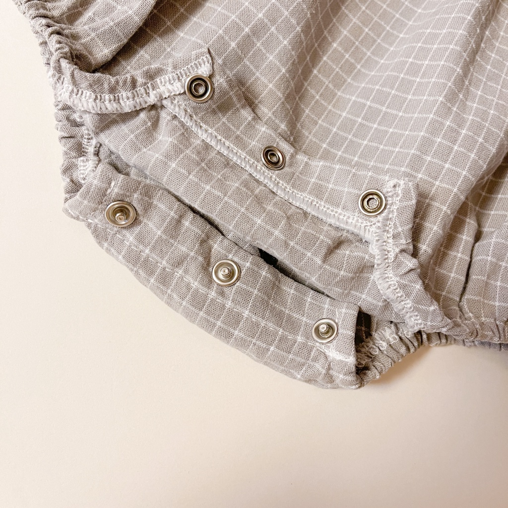 Set Áo Sơ Mi Ngắn Tay + Quần Yếm Họa Tiết Caro + Nón Thời Trang Cho Bé