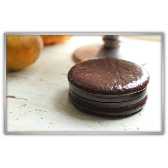 [Auth] Thanh Lí Kem Dưỡng Da Tay The Saem Chocopie Hand Cream Hàn Quốc | BigBuy360 - bigbuy360.vn