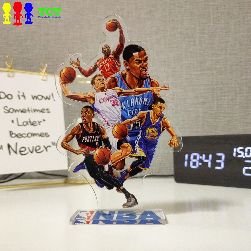 Tượng standee acrylic cầu thủ bóng rổ NBA TEAM