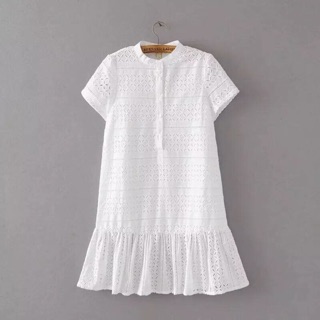 Váy trắng xoè