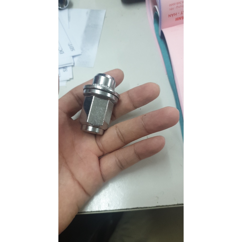 Ốc tắc kê  -bulong ford rager, BT50, vios, inova, fotuner, hillux ,i10 grand ...
