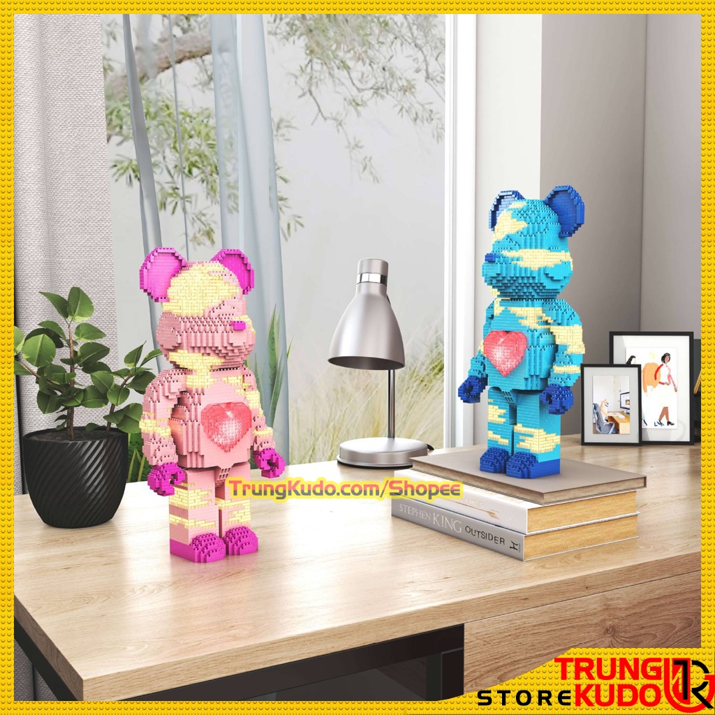 Mô hình Bearbrick LV Trái Tim Có Đèn Cao 31 cm dạng Đồ chơi xếp hình làm quà tặng bạn trai bạn gái, đồ decor