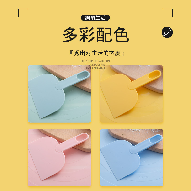 Cake Tool Multifunctional Plastic Noodle Cutter Kitchen Ice Cream Knife