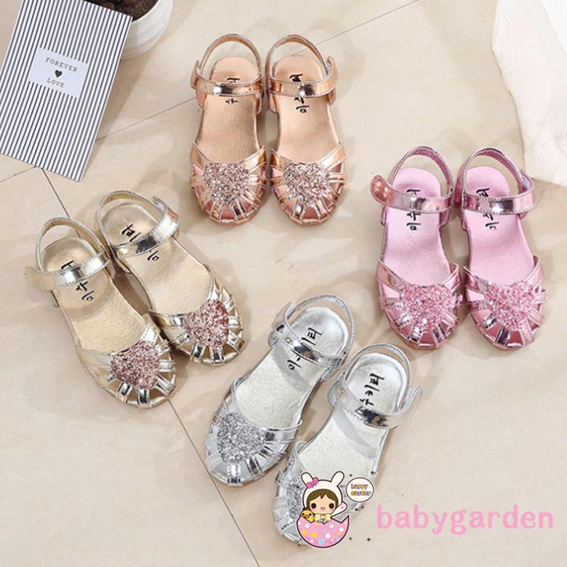 Giày sandal dự tiệc kiểu dáng công chúa cho bé gái