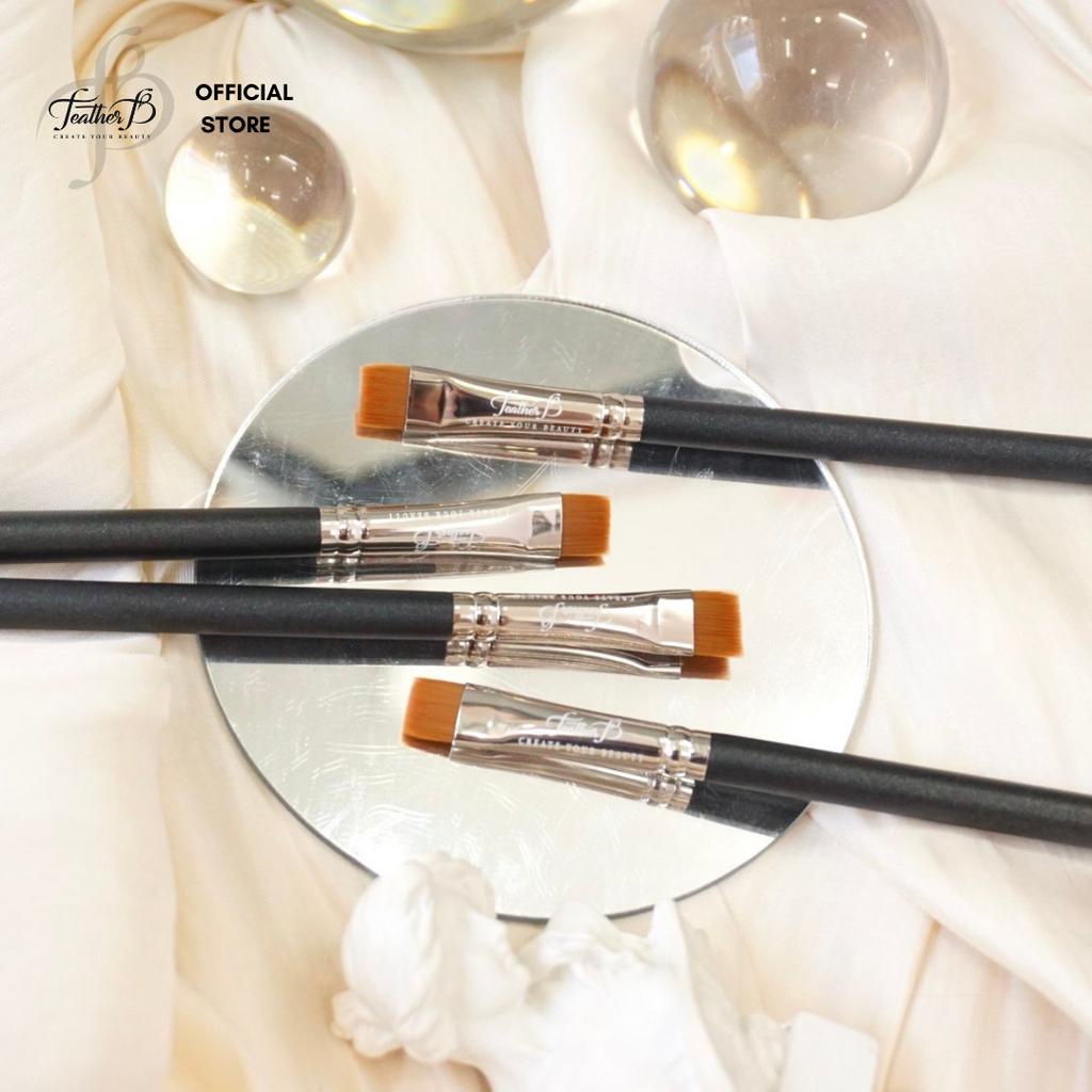 Cọ tém mày - liner Feather B 212