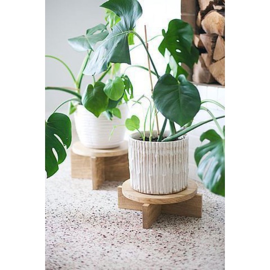 Đế gỗ kê chậu cây chất liệu gỗ thông pallet