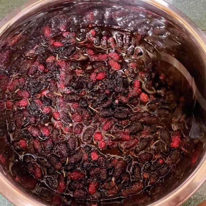 Nước cốt dâu tằm chai 1 lít