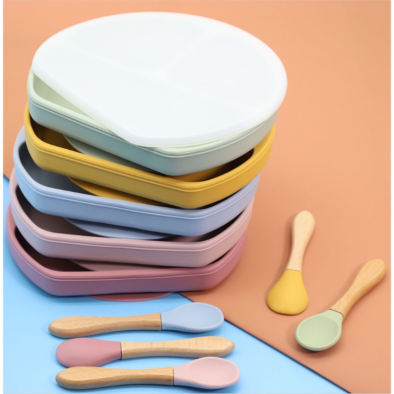 Bộ 5 Dụng Cụ Tập Ăn Gồm Bát / Muỗng / Nĩa Bằng Silicone Có Giác Hút Dành Cho Bé