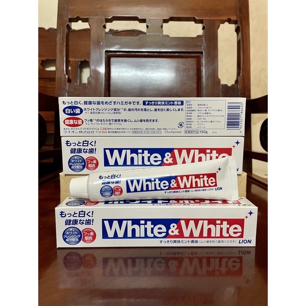 Kem Đánh Răng White & White Lion Nhật Bản 150g Date Xa