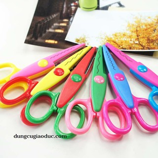 Kéo cắt viền trang trí, thủ công