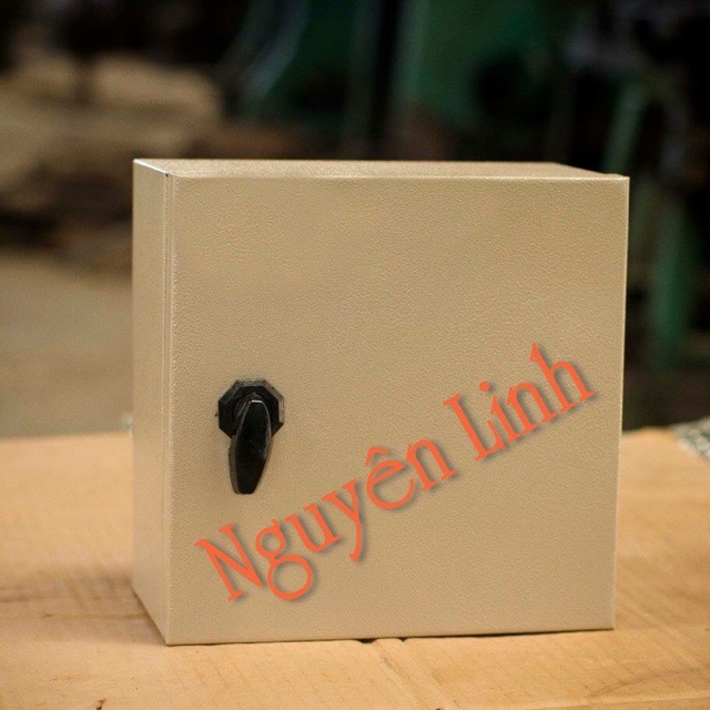 Vỏ tủ điện kem 300x300x160