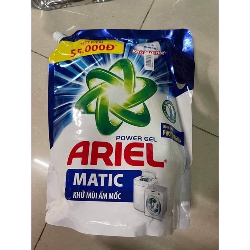 Nước giặt Ariel túi giữ màu / khử mùi ẩm mốc 2,15kg