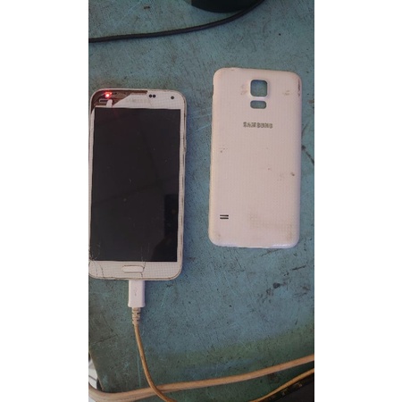 Samsung Galaxy S5 bể màn hình