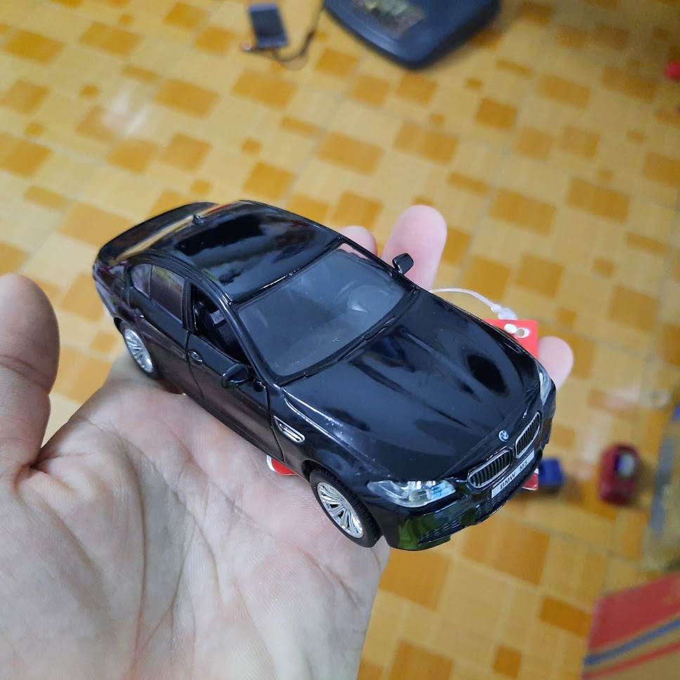 Xe ô tô đồ chơi mini bằng kim loại chạy cót BMW M5 xe mở được cửa (giao ngẫu nhiên)