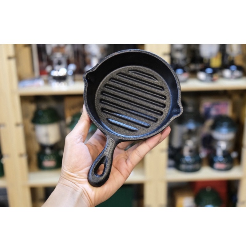 Chảo gang Coleman Skillet Brand Book #4