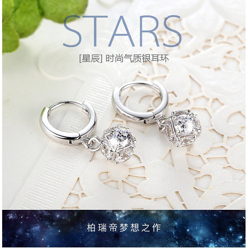 Khuyên tai nữ dáng dài kiểu dáng độc đáo