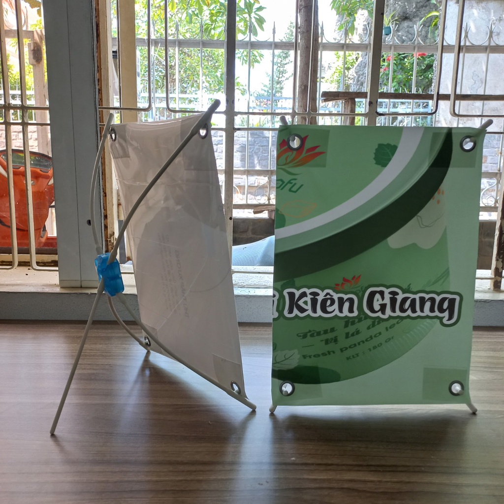 STANDEE CHỮ X MINI SIZE A4 STANDEE ĐỂ BÀN