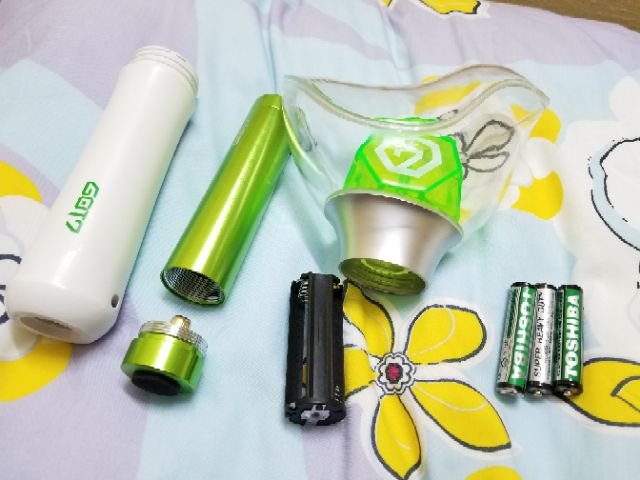 ĐÈN LIGHTSTICK GOT7 AHGABONG VER1, VER2 UNOFF