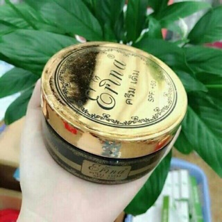 Kem erina dưỡng trắng toàn thân