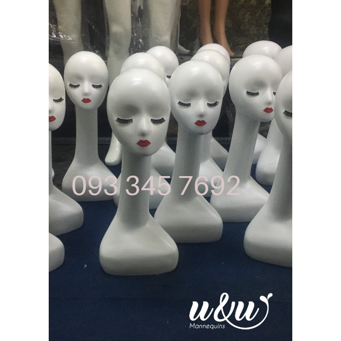 Đầu manocanh đội tóc giả (hình thật)