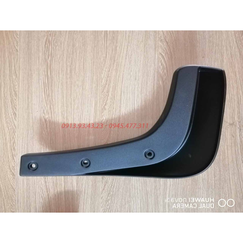 Chắn bùn bánh Kia Sedona 2011 / 2016