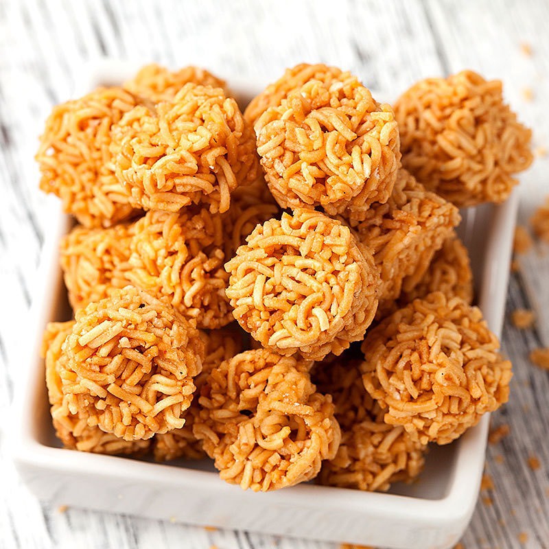 Snack mì tôm viên vị gà cay siêu ngon, mì ăn liền trẻ em ăn vặt