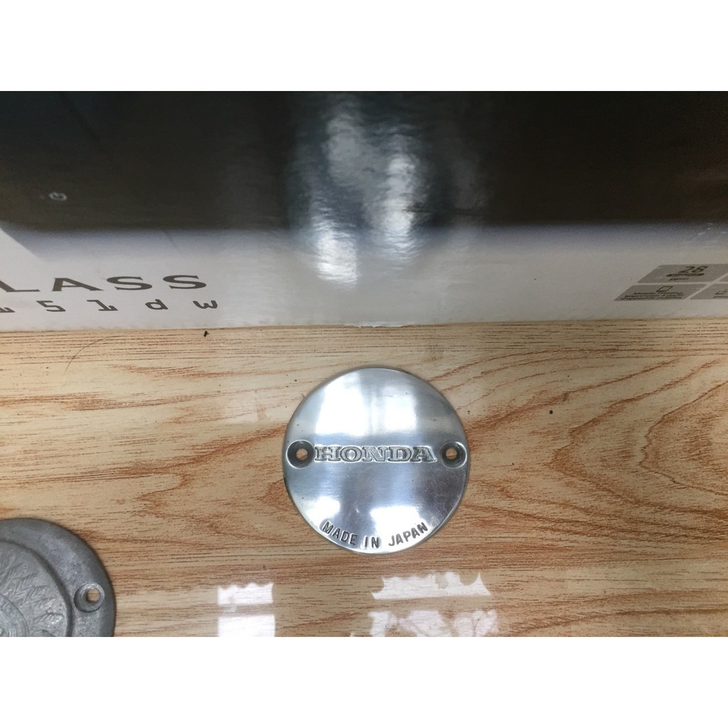 Nắp tròn chử honda gắn bên nồi trang trí cho xe 67