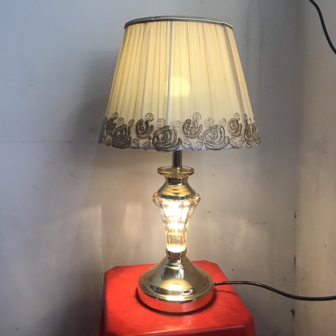 Đèn Ngủ Để Bàn Cao Cấp mã 6750